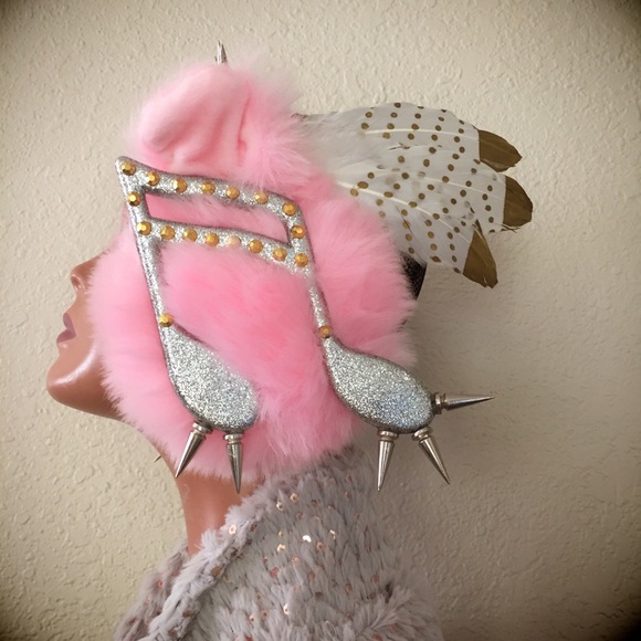 GuiltyMeasures “Peggysus” One Of A Kind FunMuffs - Picture 3 of 5